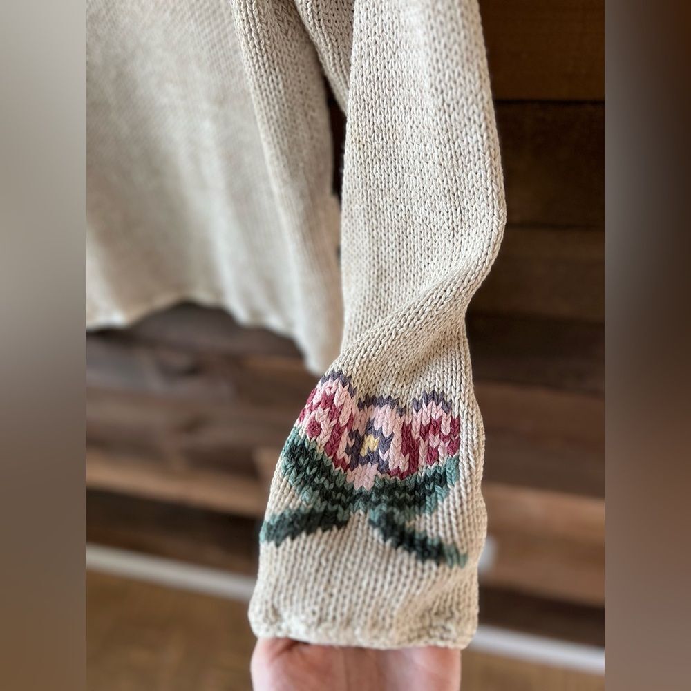 Vintage Hand Knit Floral Sweater by Maurices – Size Small - Picture 6 of 10